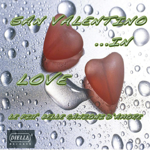 国产美女裸露视频
