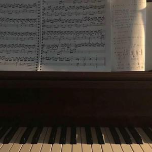 国产美女裸露视频
